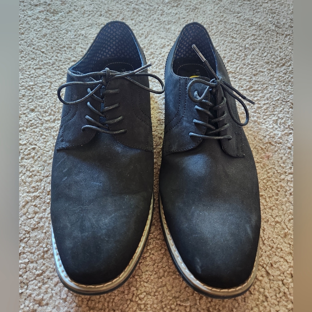 Perry Ellis Men's Black Shoes